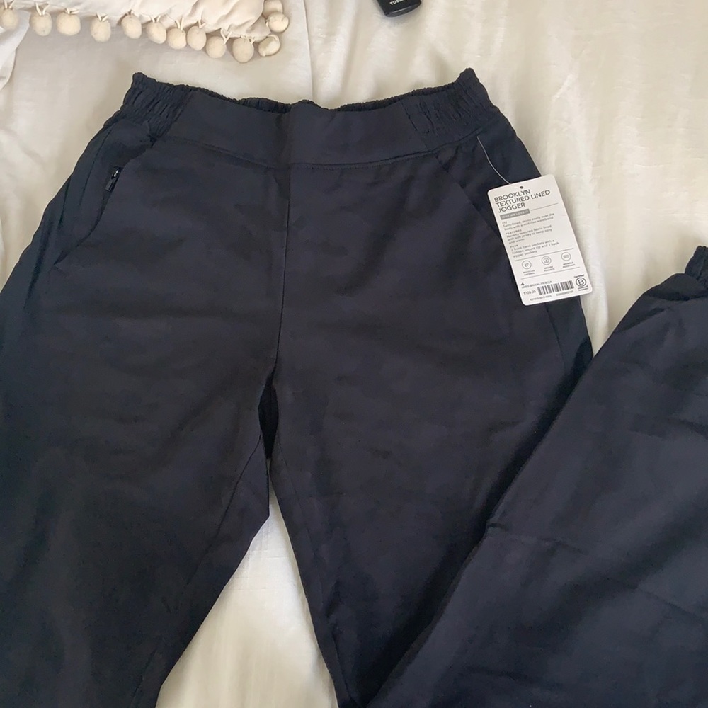 Athleta Brooklyn textured Lined Jogger